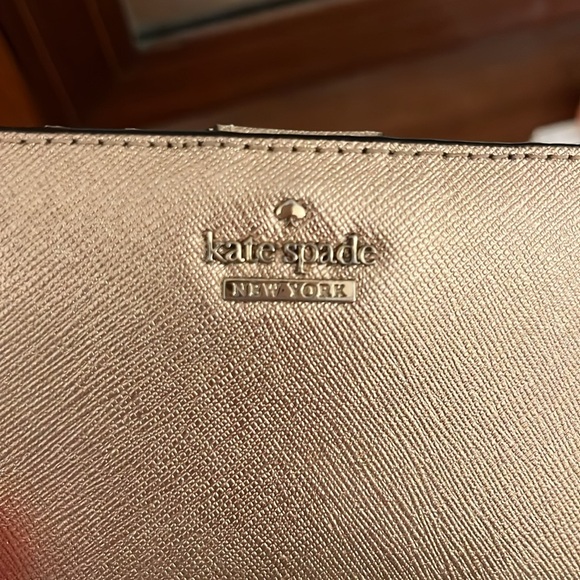Kate Spade Cameron Street Stacy Bifold Wallet in Rose Gold - Picture 5 of 8